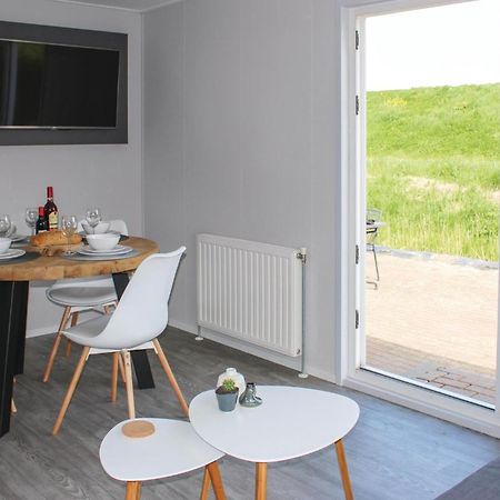Beautiful Home In Sint-Annaland With Kitchen Εξωτερικό φωτογραφία