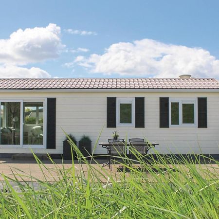 Beautiful Home In Sint-Annaland With Kitchen Εξωτερικό φωτογραφία