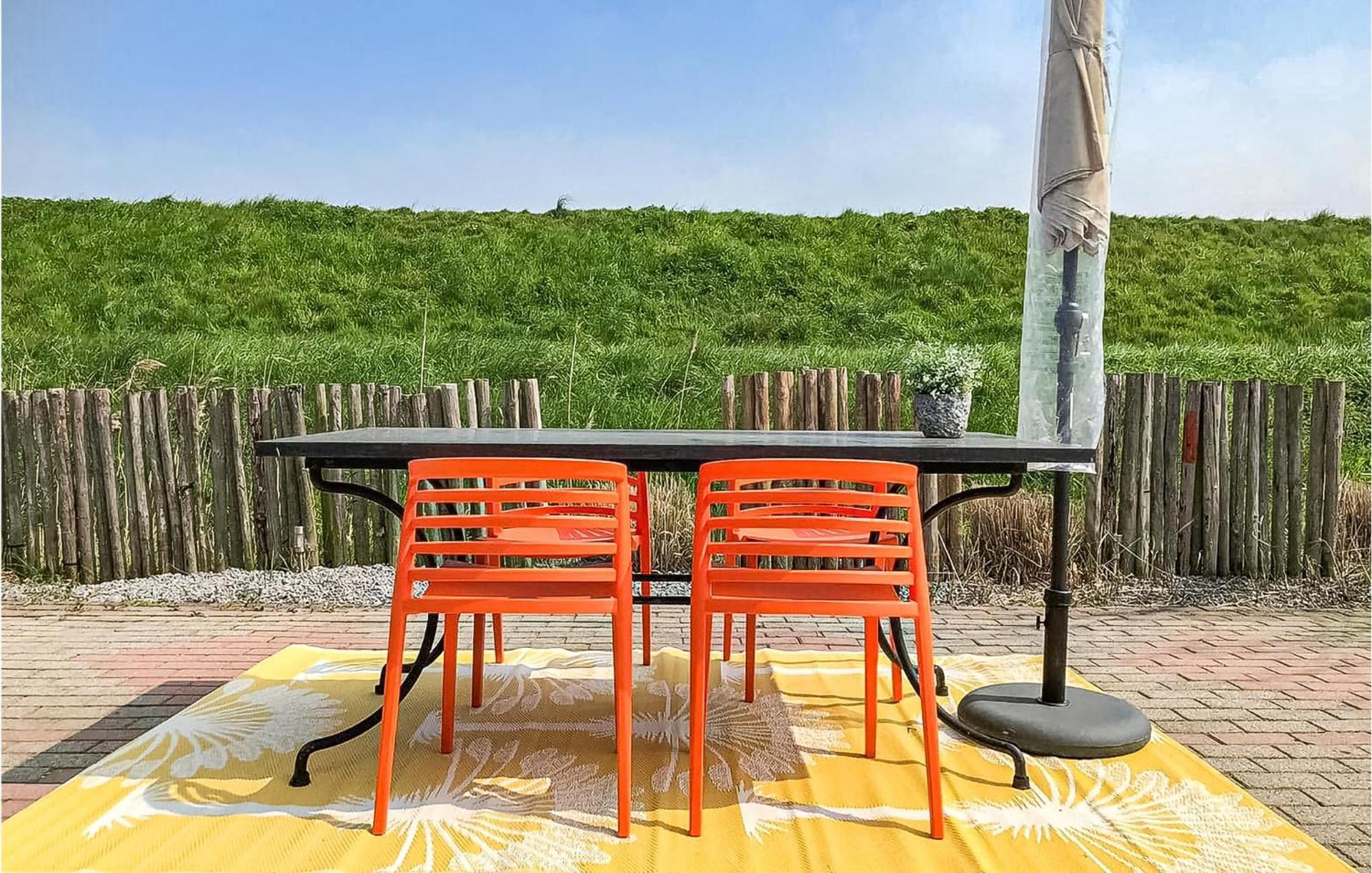 Beautiful Home In Sint-Annaland With Kitchen Εξωτερικό φωτογραφία
